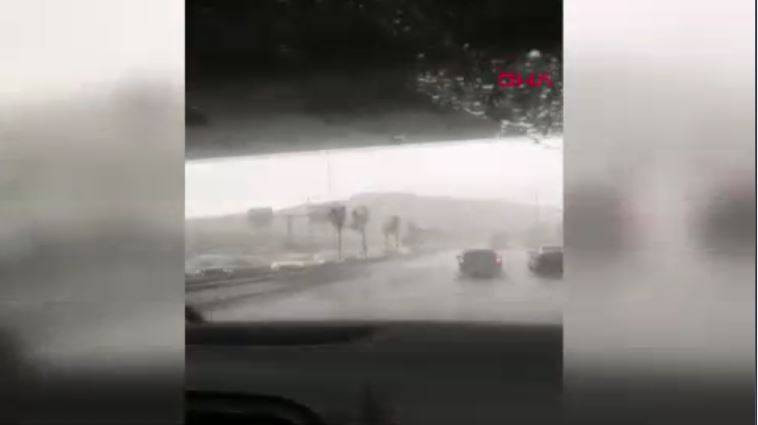 Ankara’da sağanak yaşamı felç etti! Alt geçit ve caddeler sular altında kaldı - Resim: 8